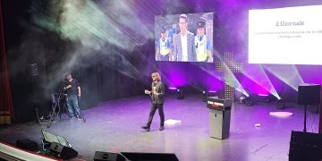 Cruciani all’Orfeo, tra attualità e provocazioni controllate: pubblico attento per una serata ricca di spunti