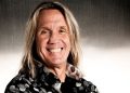 Nicko McBrain, arriva in Italia l’autobiografia dello storico batterista degli Iron Maiden